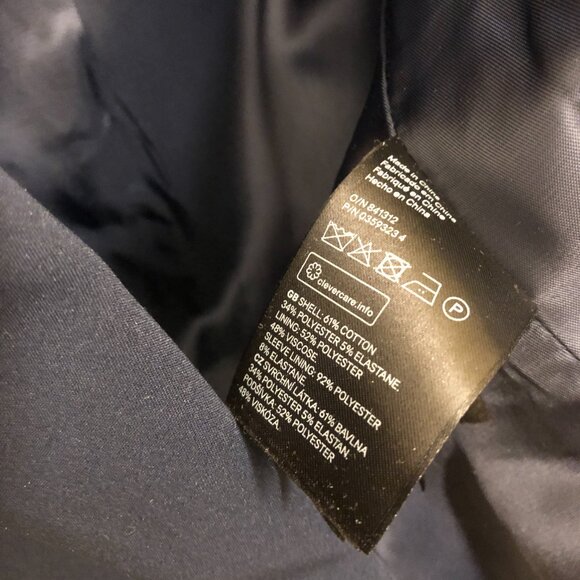 H&M Navy blue fitted blazer - Size 6 - Picture 7 of 7